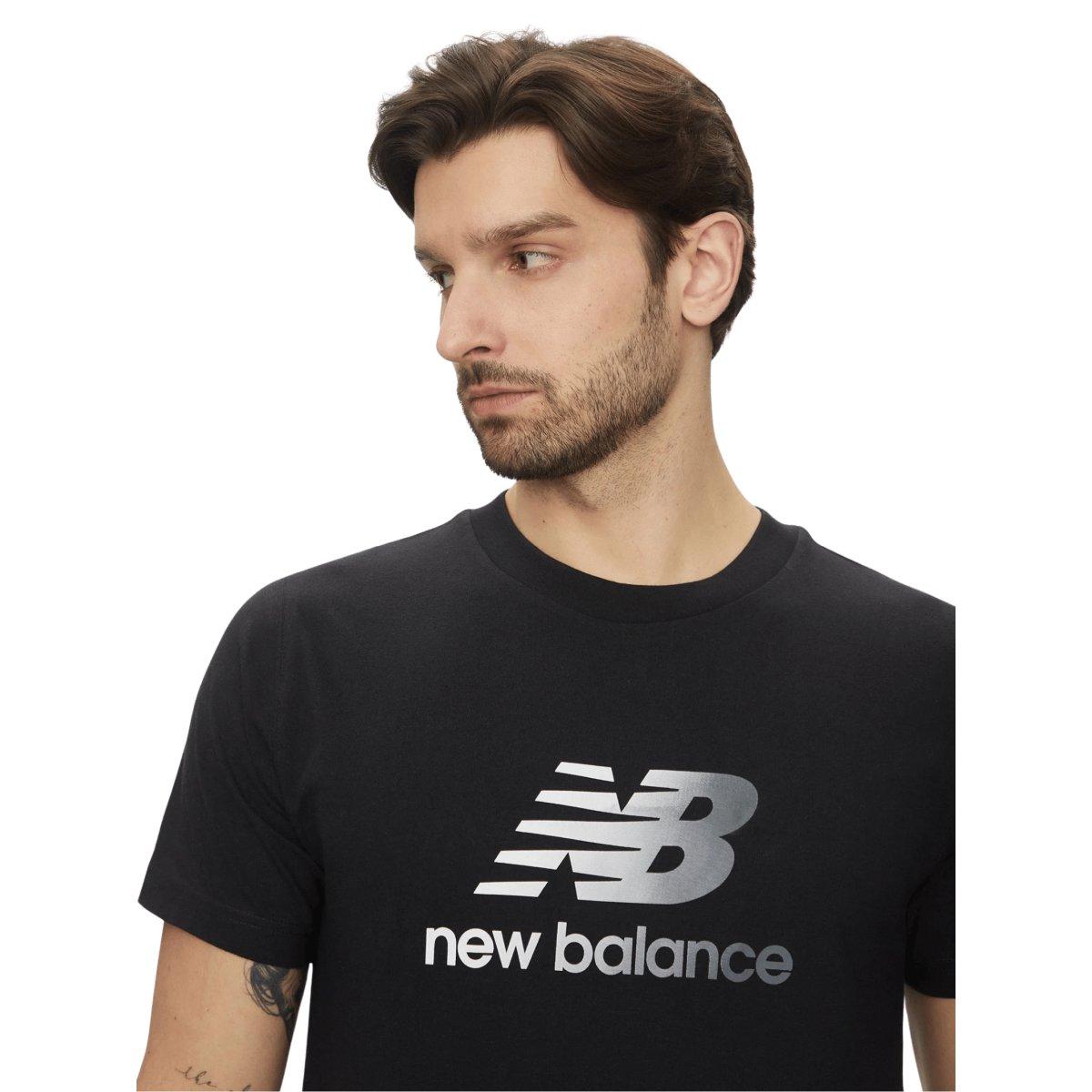 New Balance Sport Essentials Logo T-Shirt Uomo